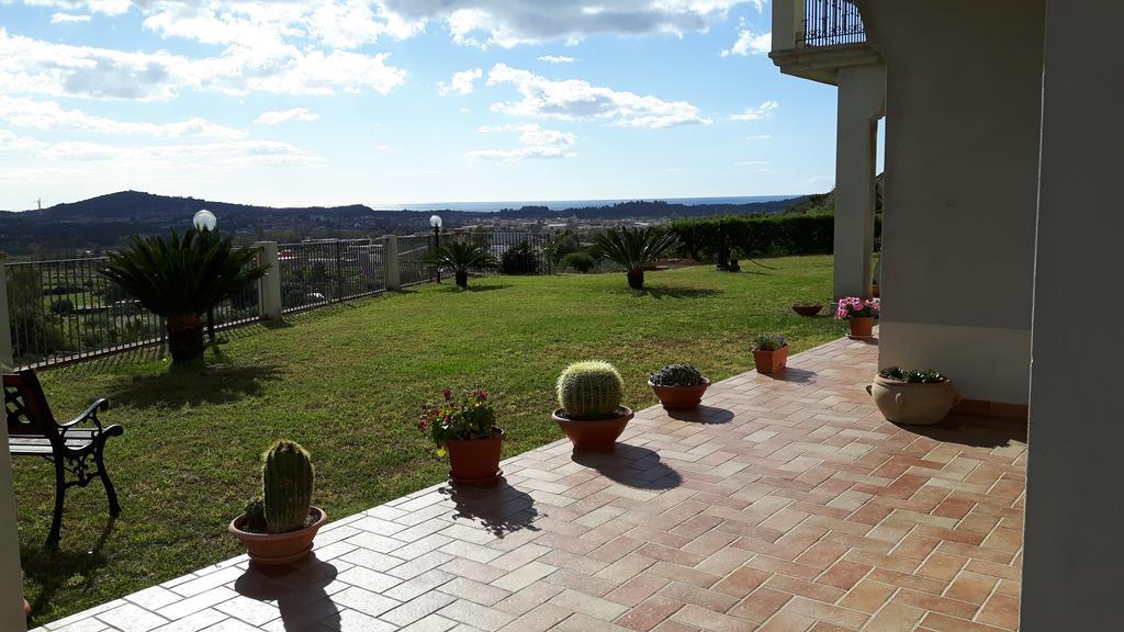 Ferienwohnung Il Panoramico Tortolì Exterior foto